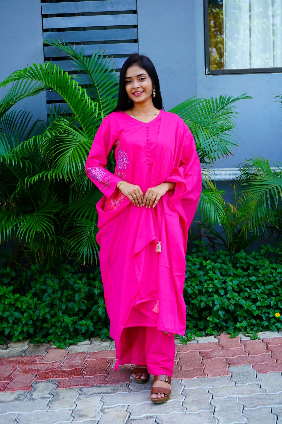 Rani Pink Mul Chendari kurta set